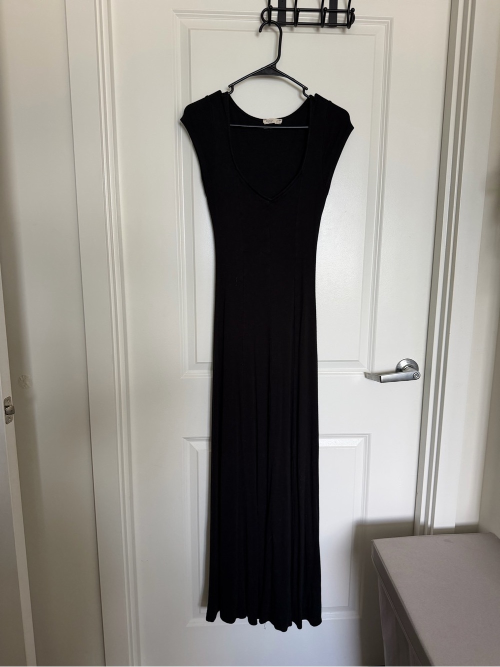 Sozy Black Maxi Dress